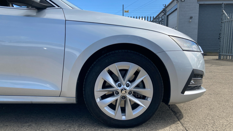 Skoda Octavia 1.4 TSI iV SE L DSG 5dr Estate